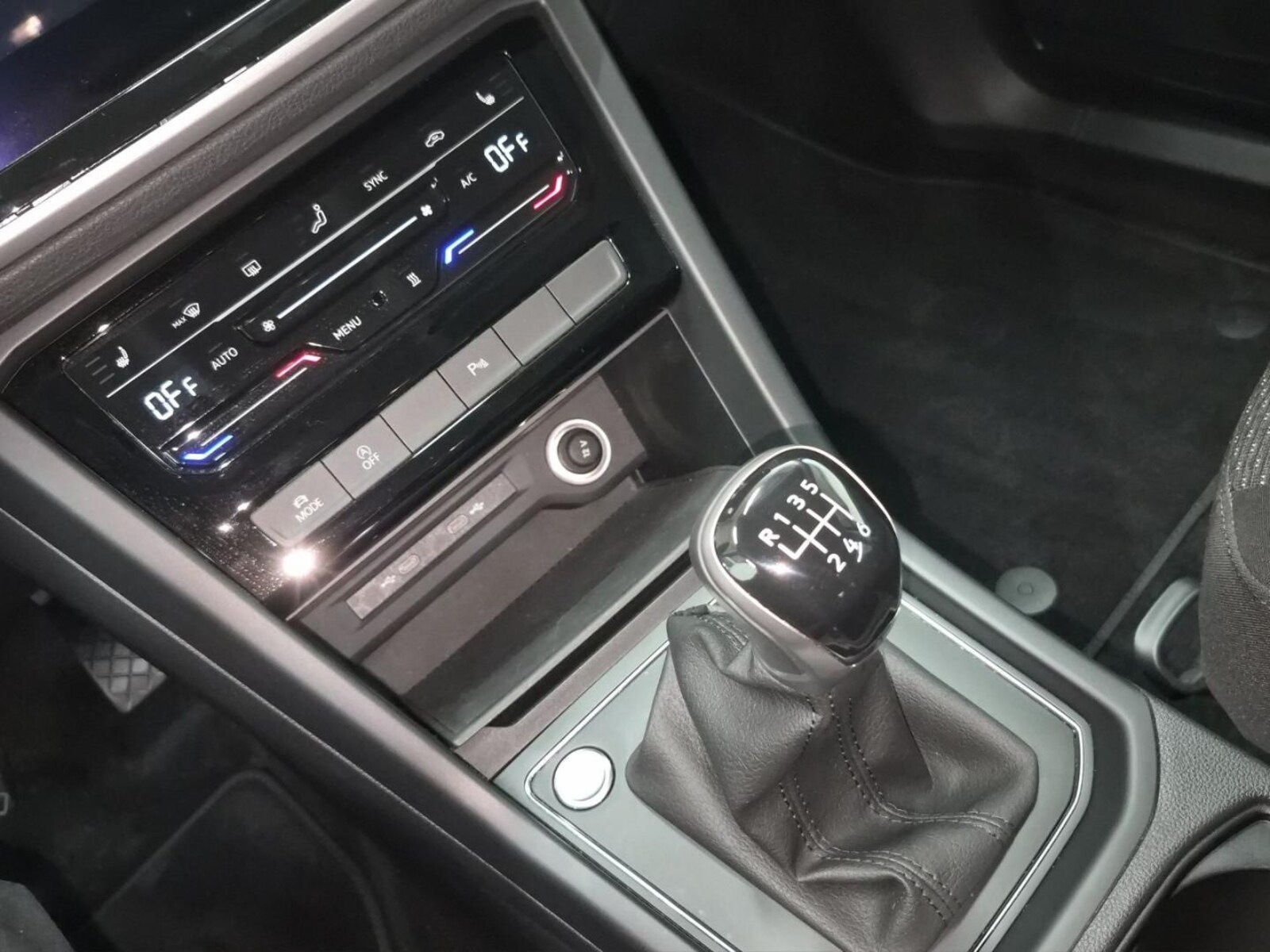 Volkswagen Touran – Bild 11