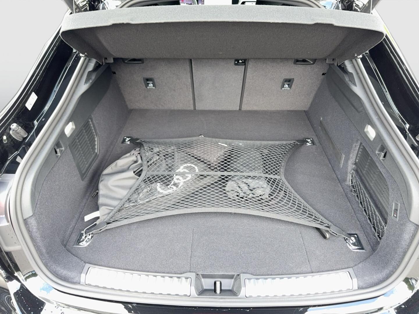Bild über Audi A5 Limousine e-hybrid e-hybrid quattro 270 kW S tronic - für weitere Informationen kontaktieren Sie den Audi Partner
