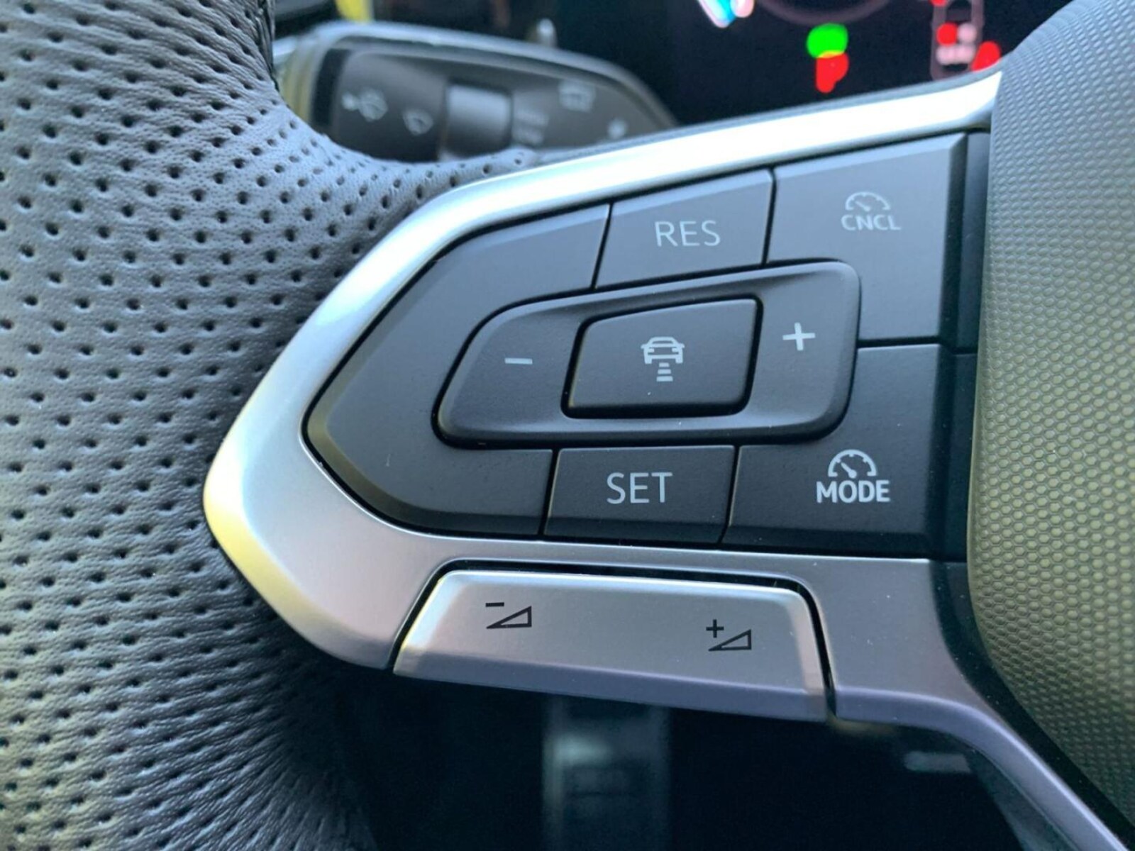 Volkswagen Tiguan – Bild 25