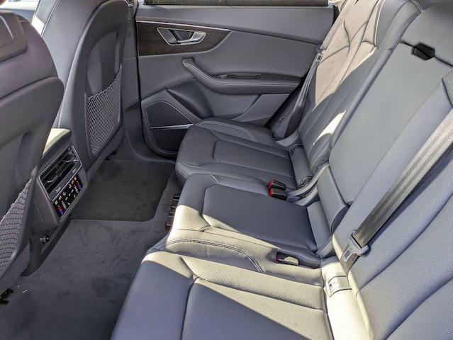 2026 Audi Q8 Premium Plus - Photo 30