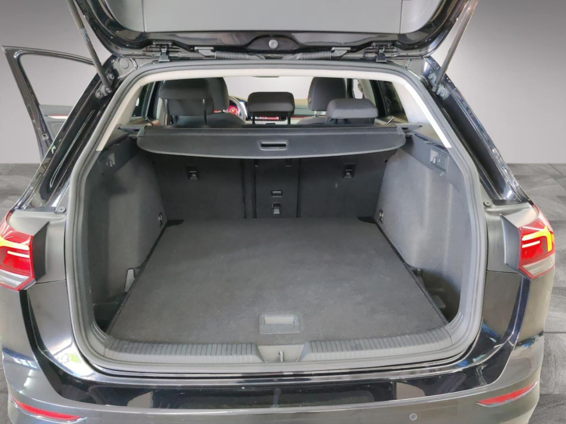 Volkswagen Golf Variant Life