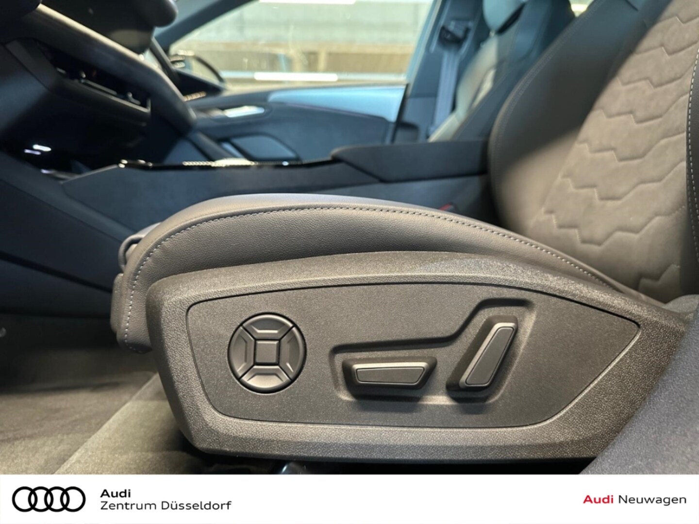 Bild über Audi A6 Avant e-tron S line business e-tron performance 270 kW - für weitere Informationen kontaktieren Sie den Audi Partner