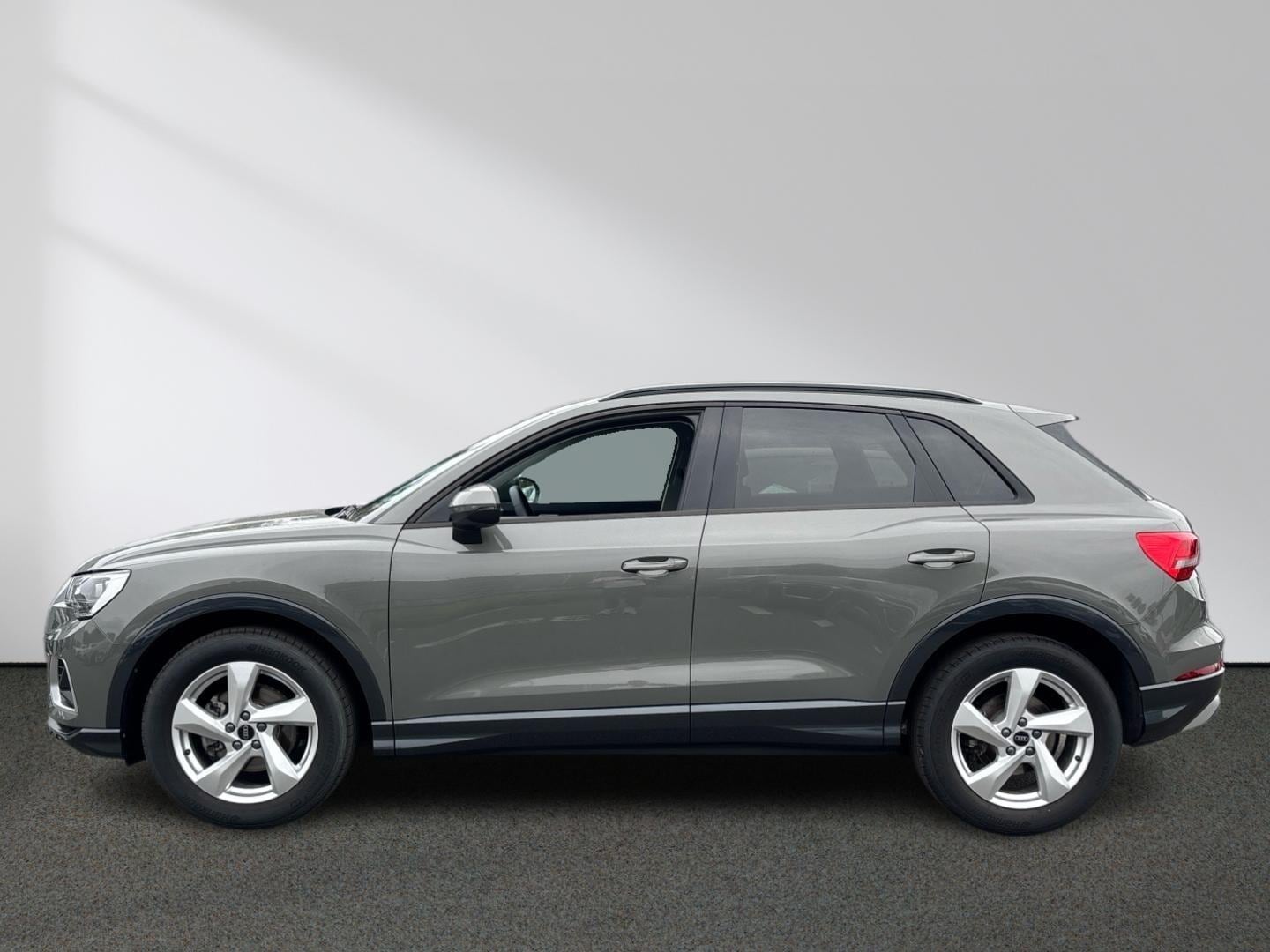 Bild über Audi Q3 TFSI 110 kW S tronic - für weitere Informationen kontaktieren Sie den Audi Partner