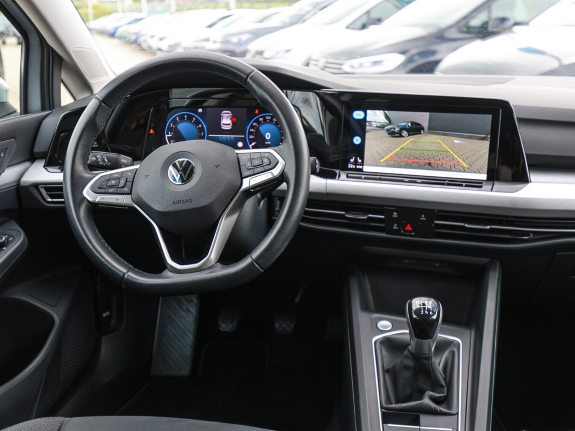 Volkswagen Golf Life