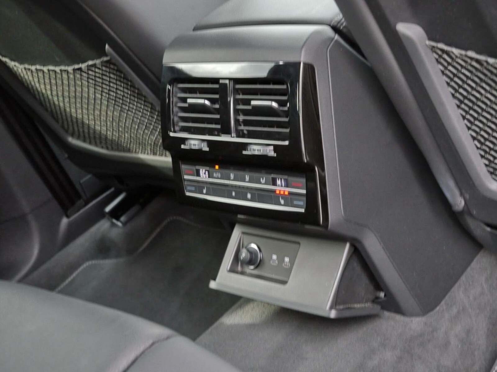 Volkswagen Touareg – Bild 17
