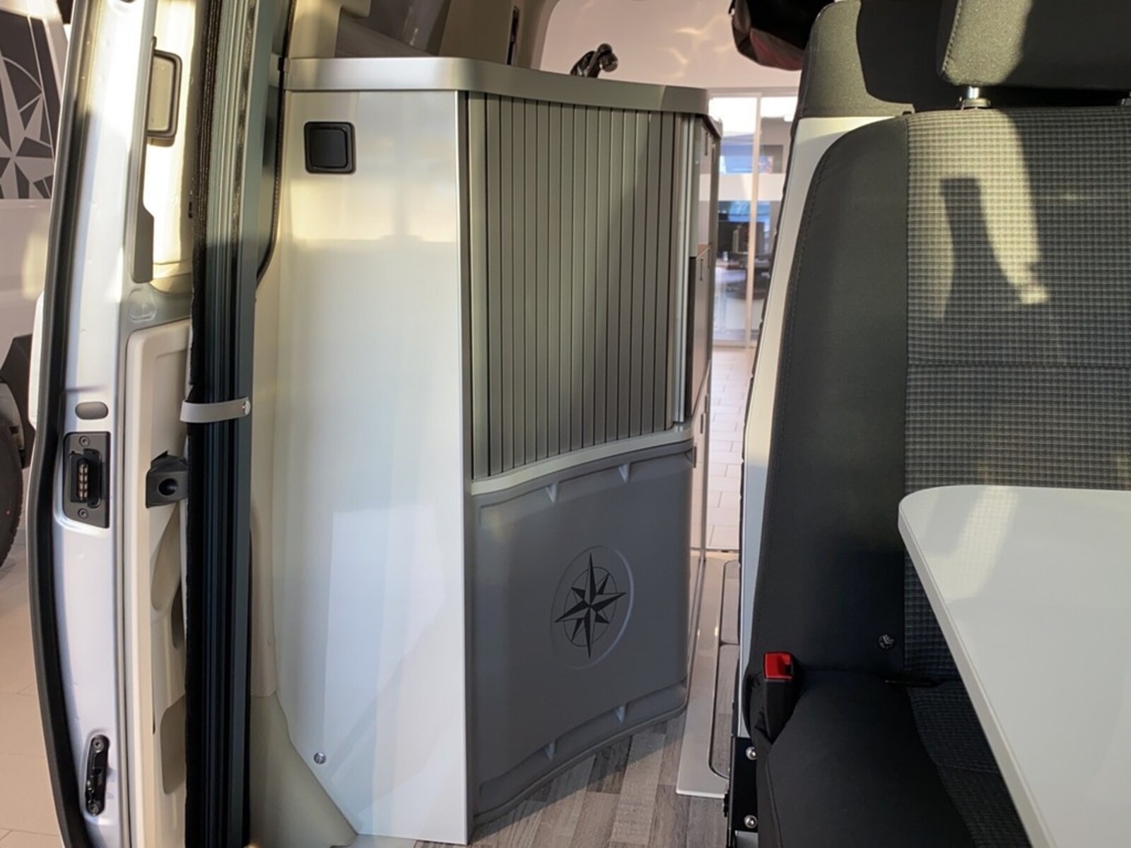 Volkswagen T6.1 Transporter Kasten kurzer Radstand – Bild 16