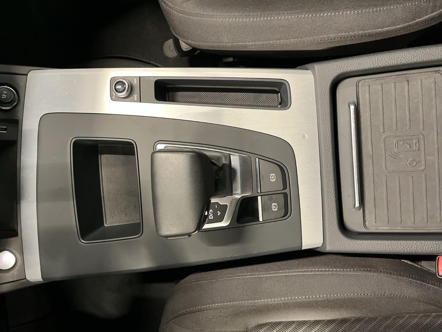 Bild über Audi Q5 45 TFSI quattro S tronic - für weitere Informationen kontaktieren Sie den Audi Partner
