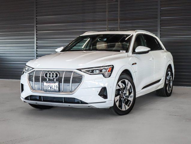 2021 Audi e-tron Premium Plus