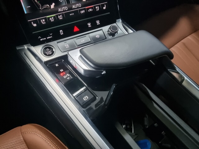 Audi Q8 e-tron 55 quattro kW 10