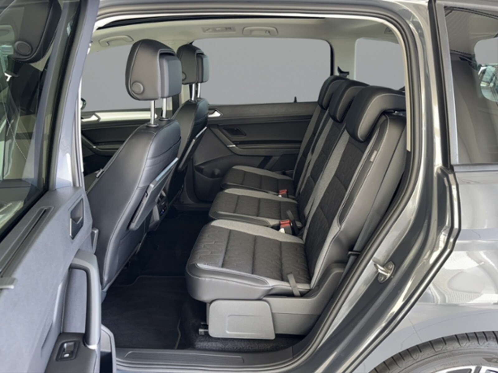 Volkswagen Touran – Bild 13