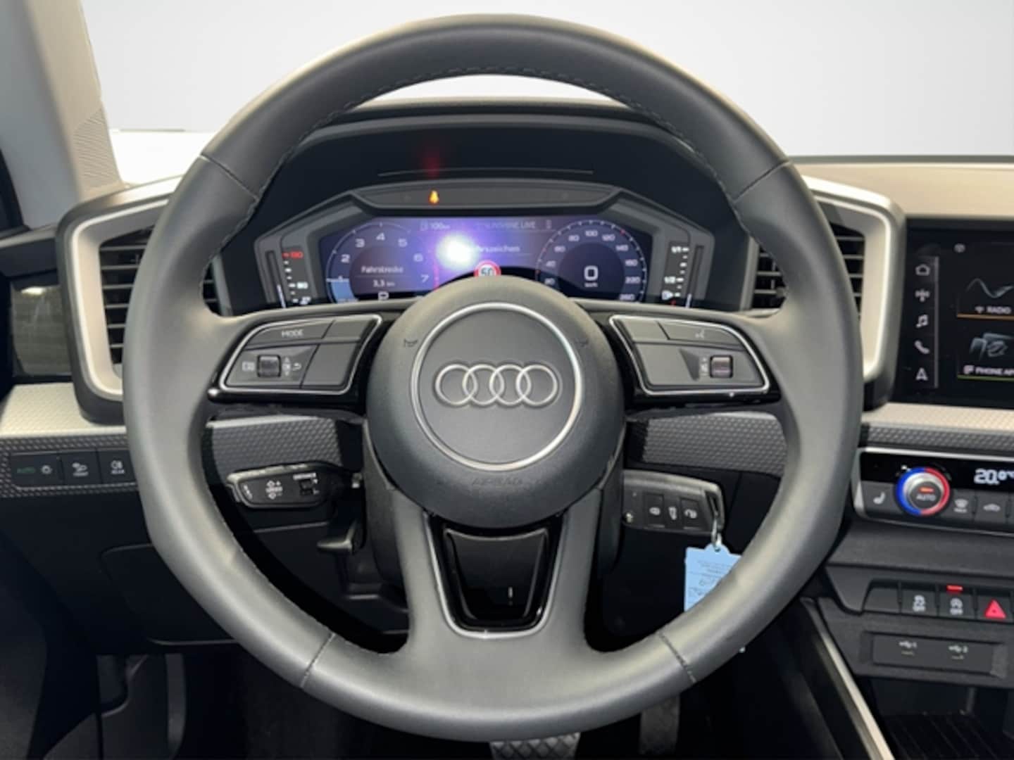 Bild über Audi A1 Sportback S line 25 TFSI S tronic - für weitere Informationen kontaktieren Sie den Audi Partner