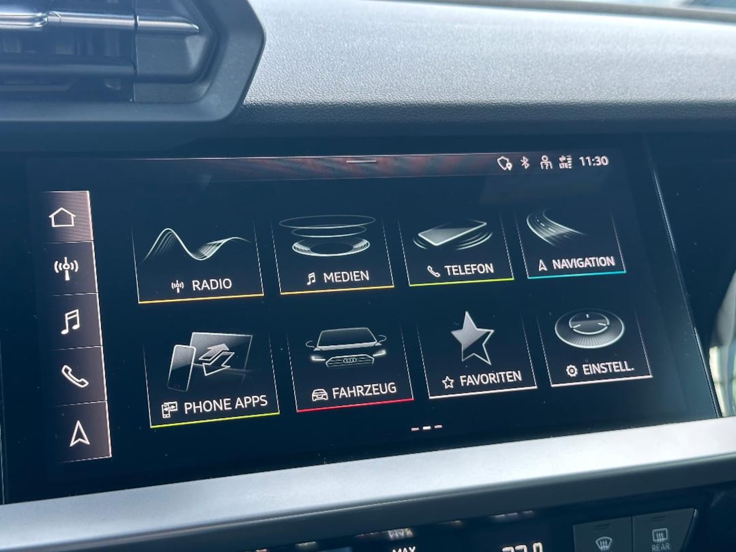 Bild über Audi A3 Sportback 30 TFSI Schaltgetriebe - für weitere Informationen kontaktieren Sie den Audi Partner