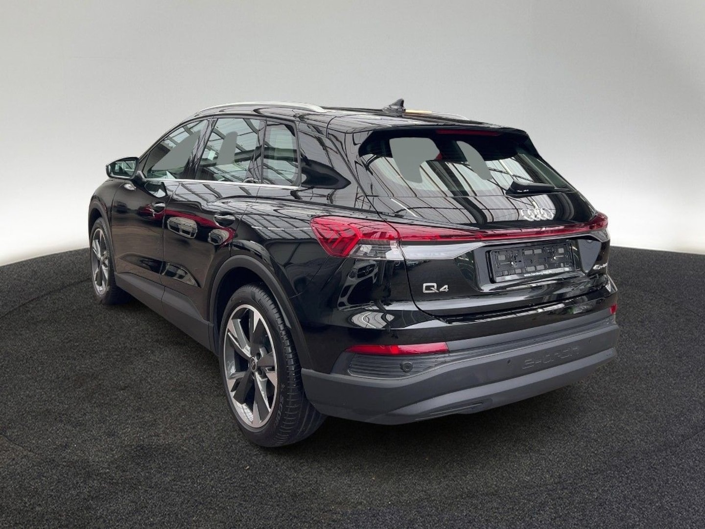 Bild über Audi Q4 e-tron 40 e-tron - für weitere Informationen kontaktieren Sie den Audi Partner
