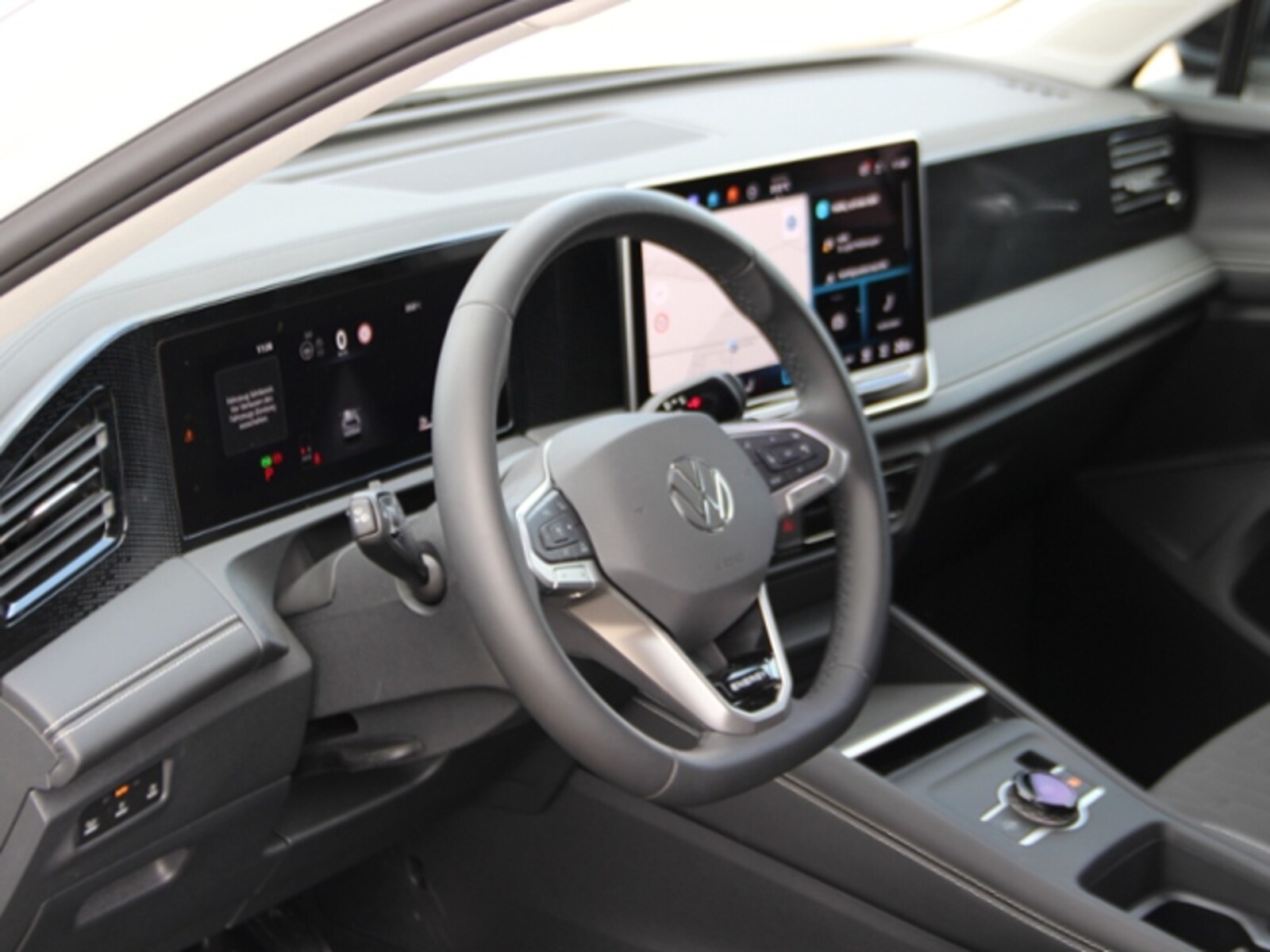 Volkswagen Tiguan – Bild 17