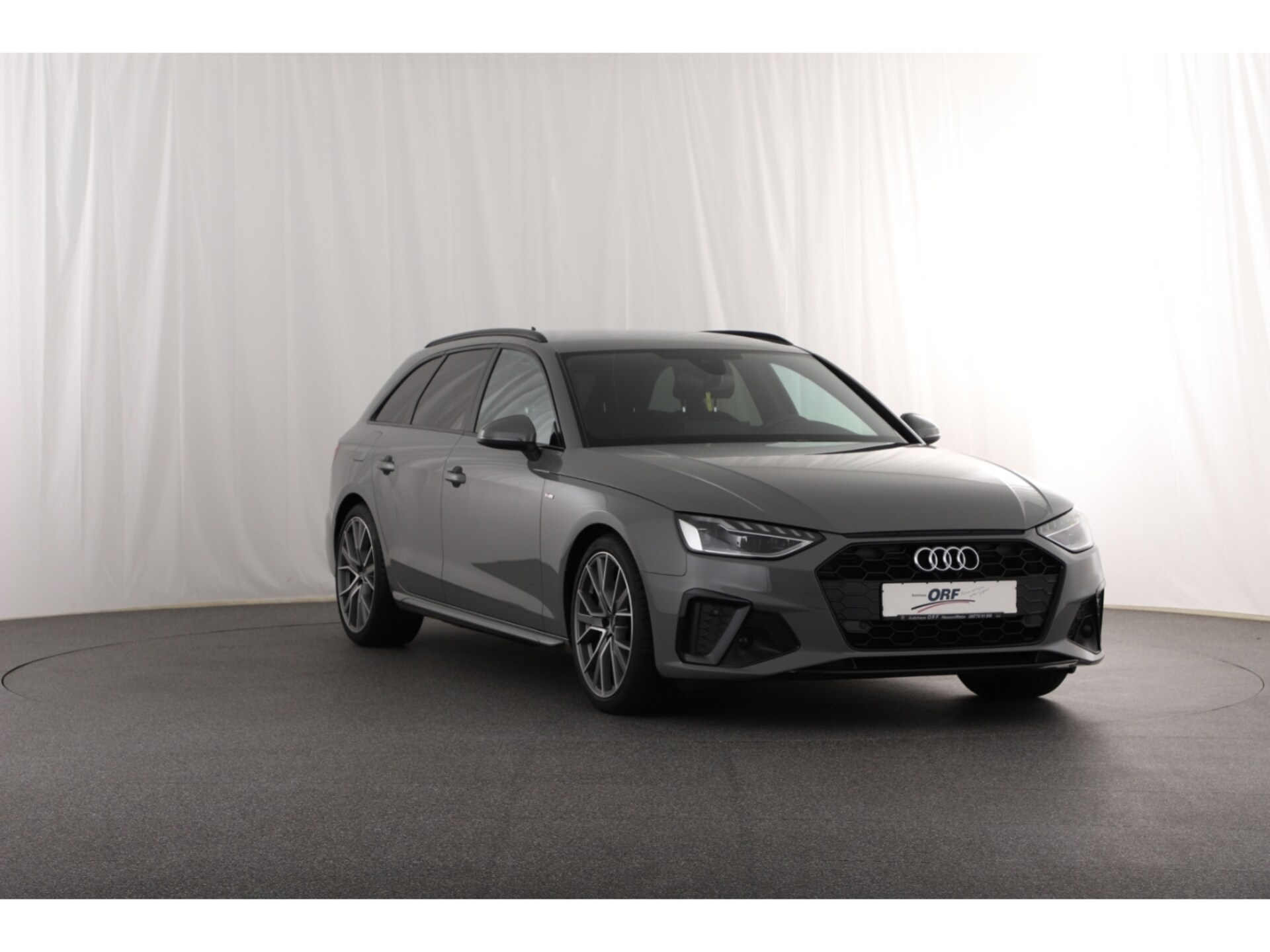 Audi A4 Avant S line