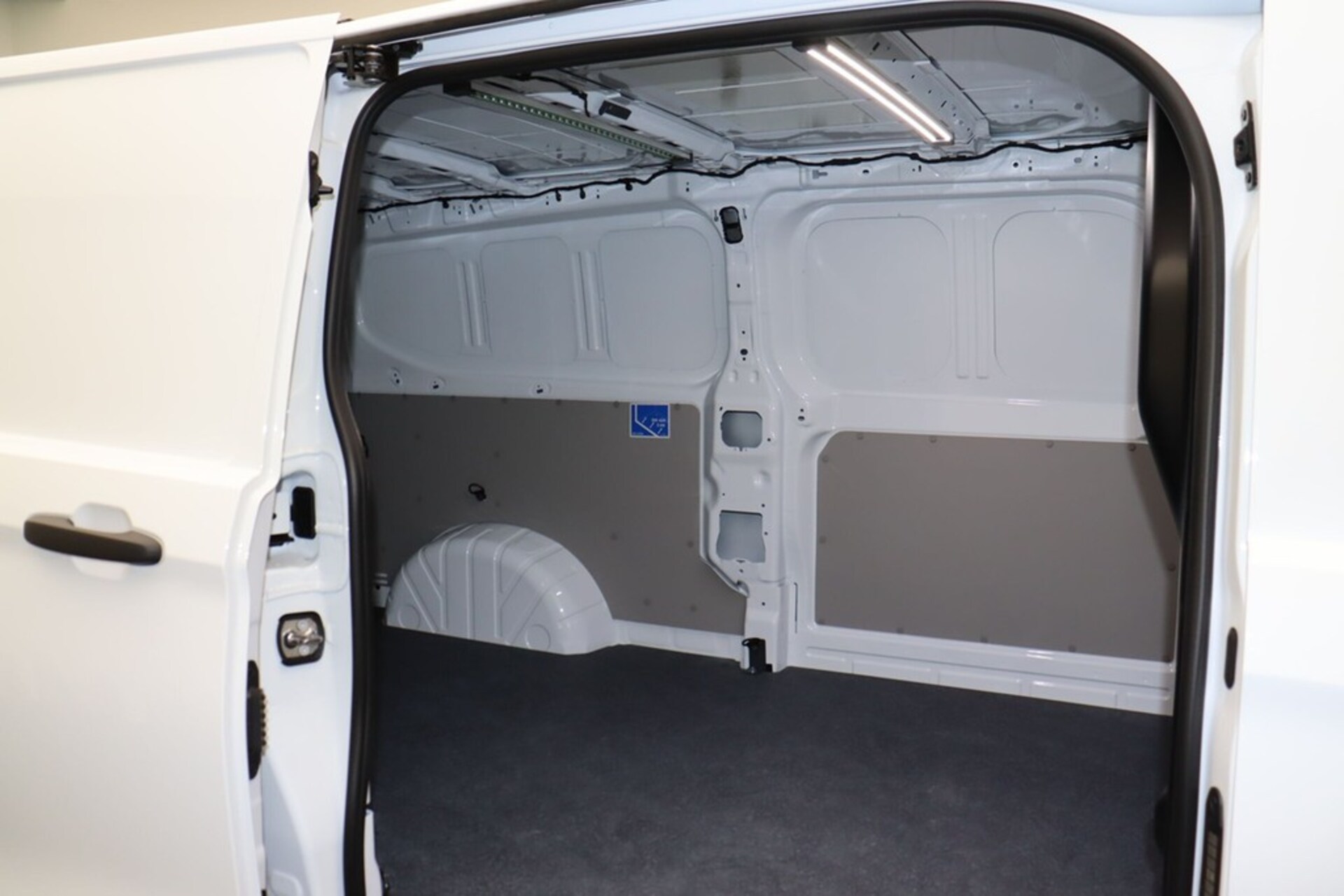 Volkswagen Transporter Kasten langer Radstand