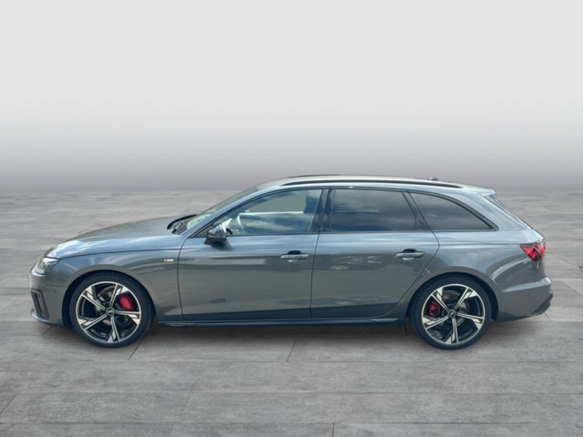 Audi A4 Avant S line