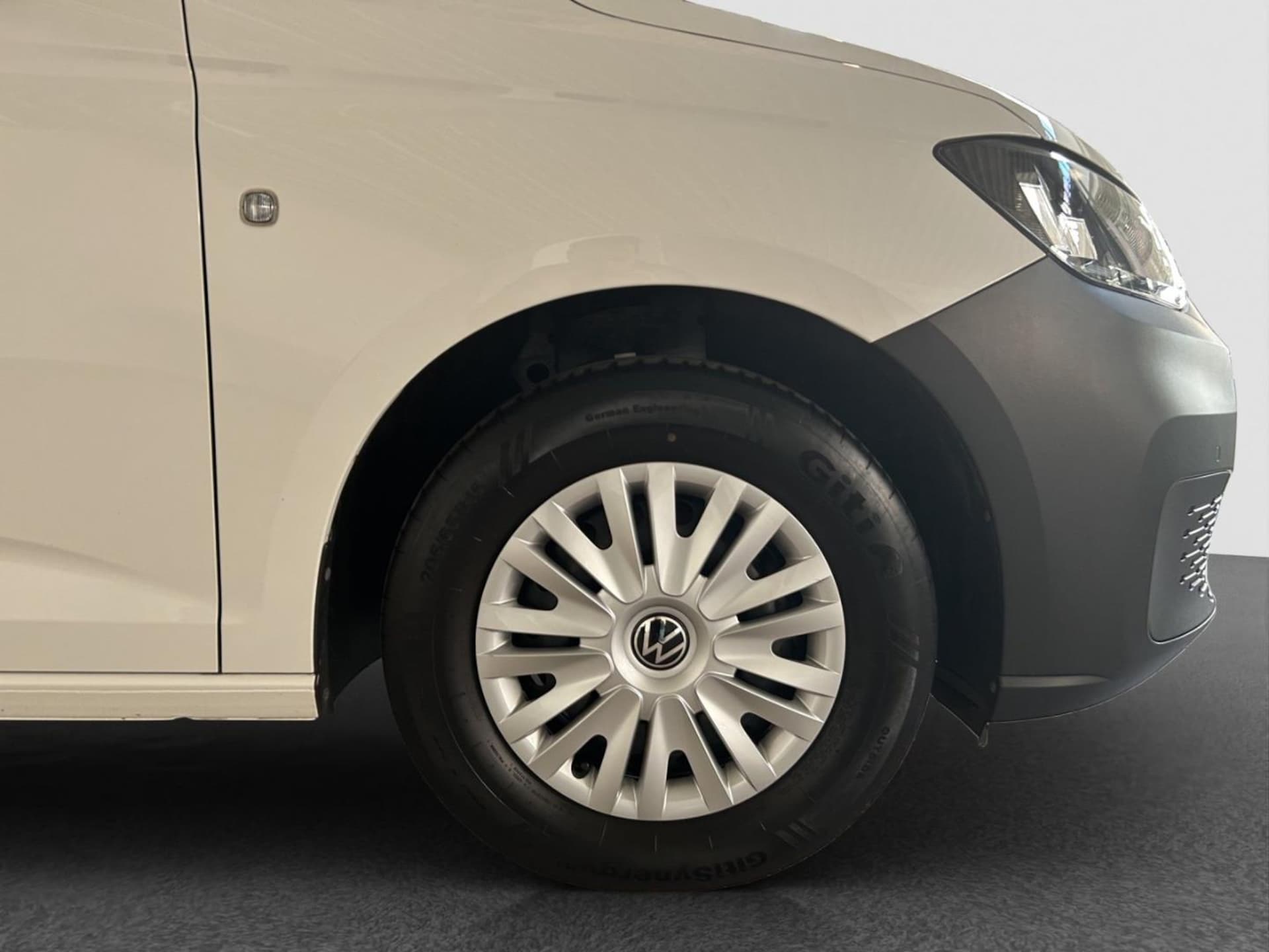 Volkswagen Caddy Basis-Modell