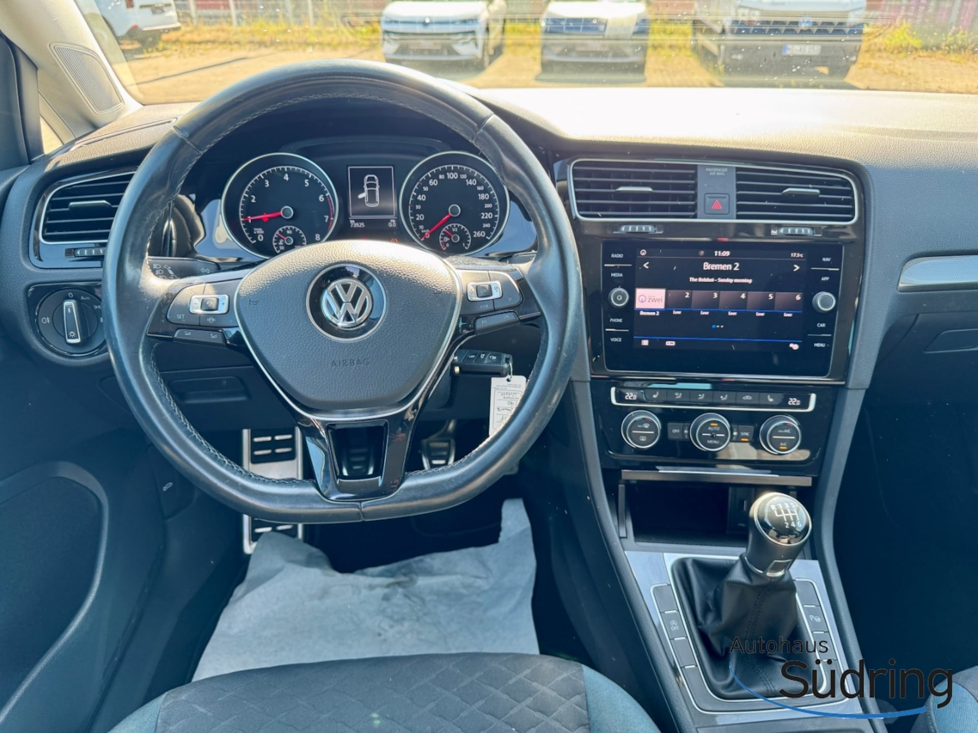 Volkswagen Golf IQ.DRIVE