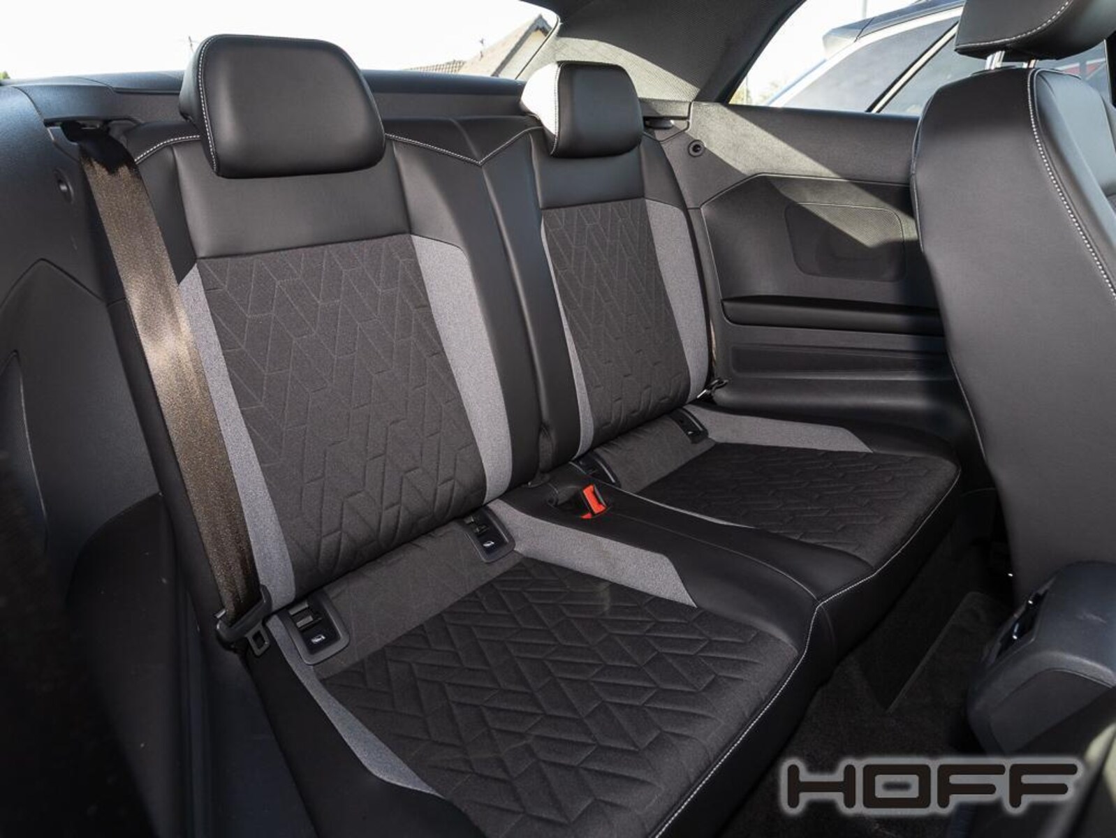 Volkswagen T-Roc Cabriolet – Bild 10