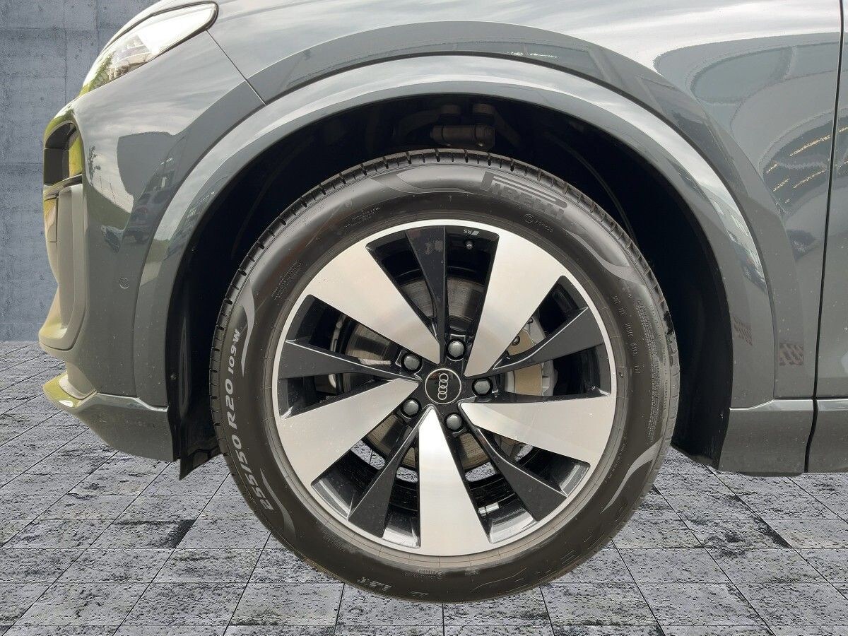 Image about Audi Q6 SUV e-tron e-tron quattro
