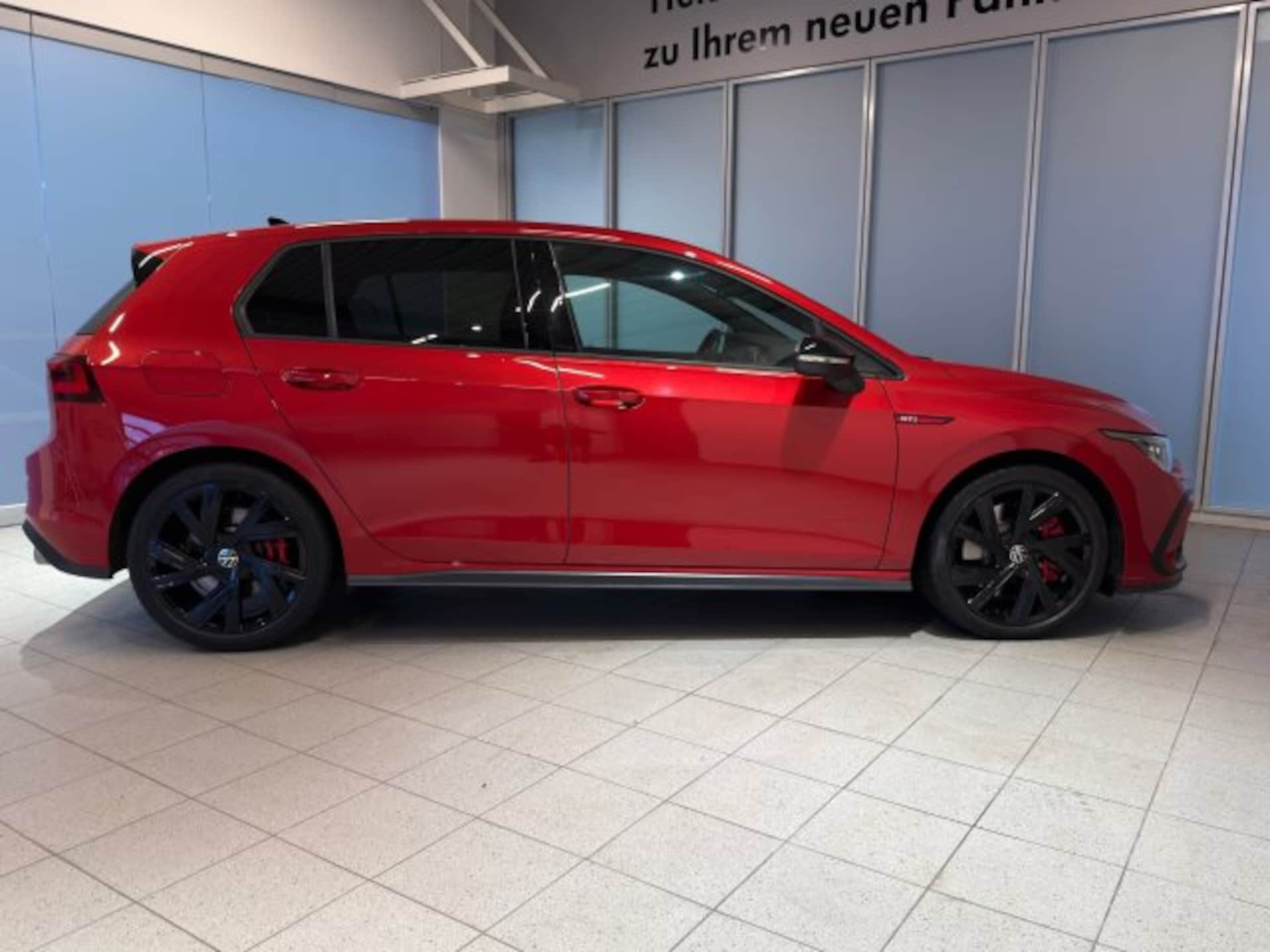 Volkswagen Golf GTI