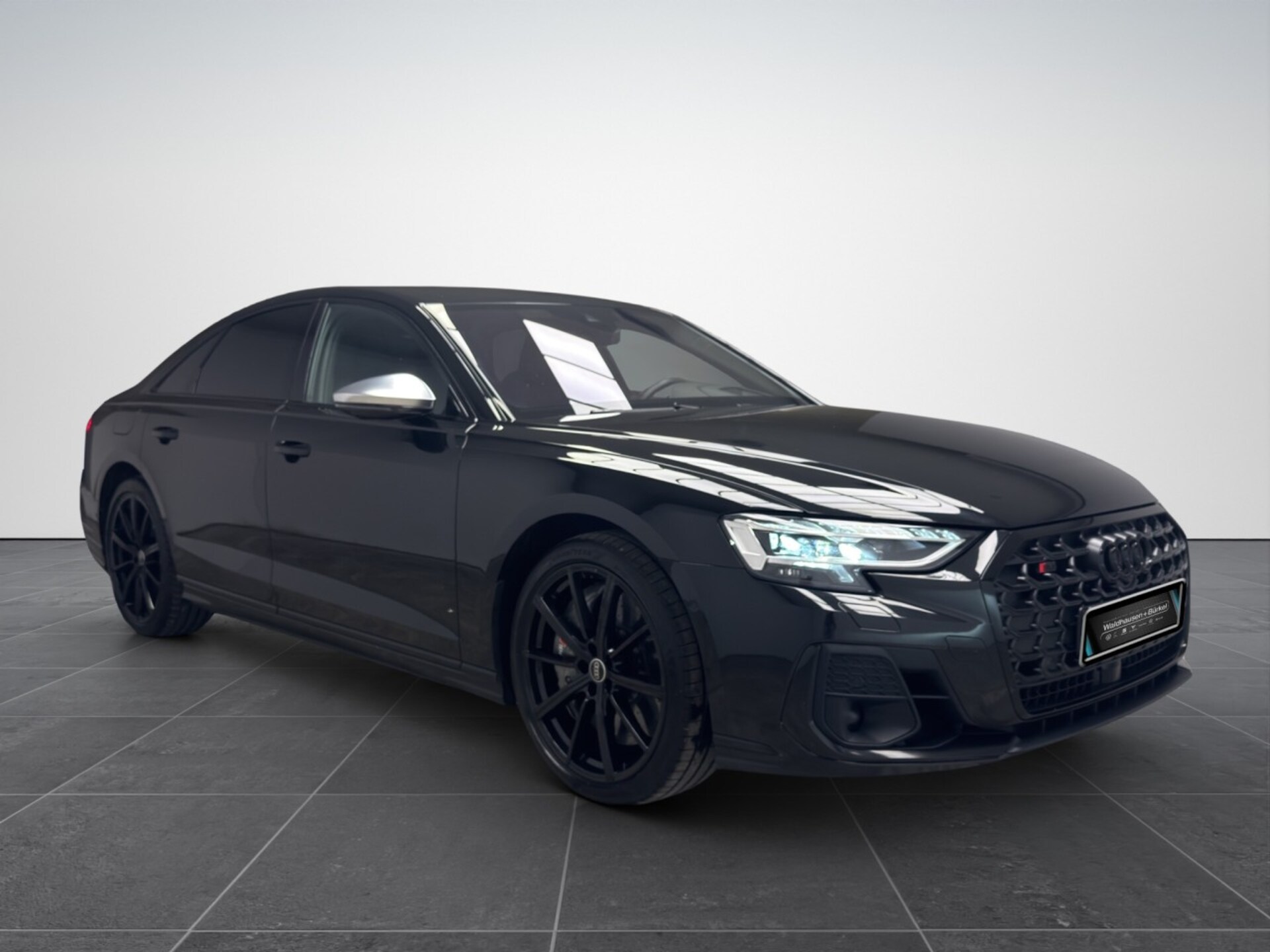 Audi S8