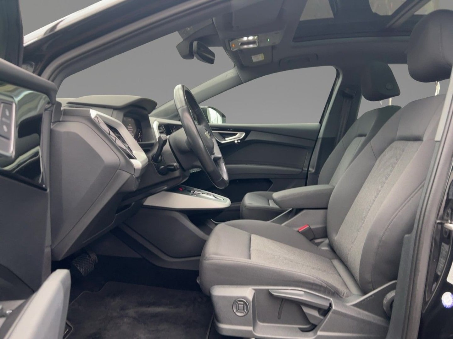 Bild über Audi Q4 e-tron 40 e-tron - für weitere Informationen kontaktieren Sie den Audi Partner