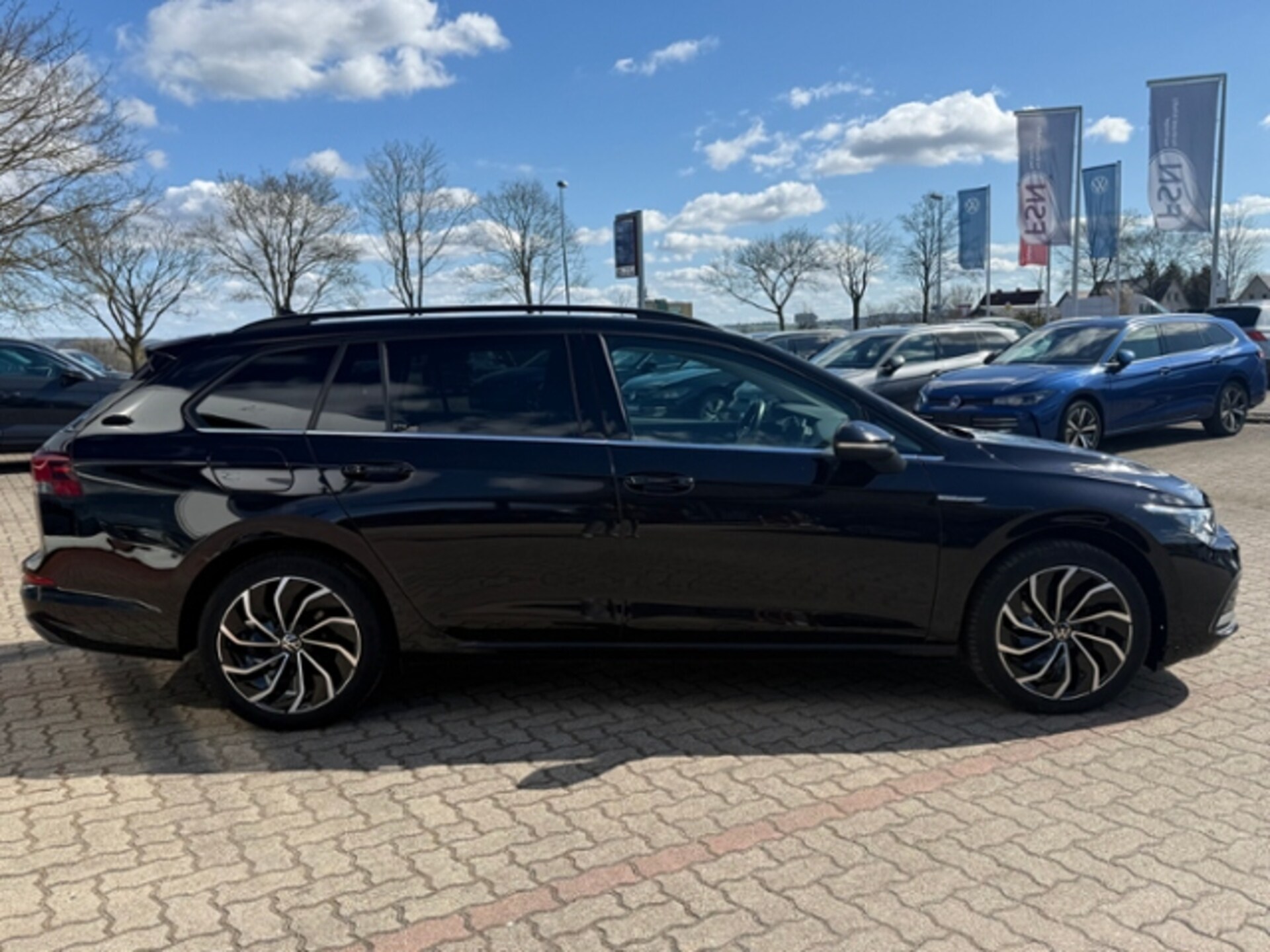 Volkswagen Golf Variant Style