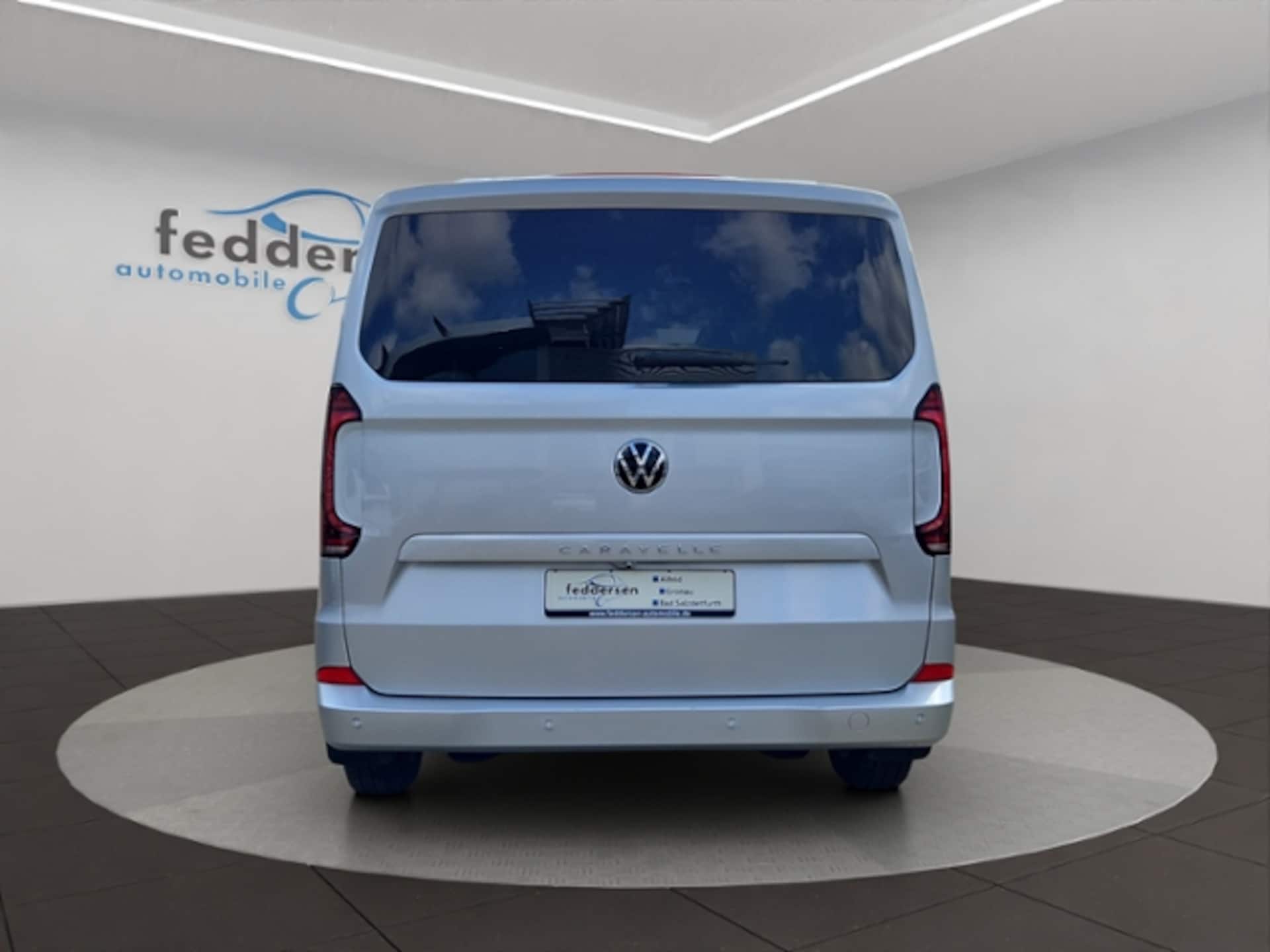 Volkswagen Caravelle Style