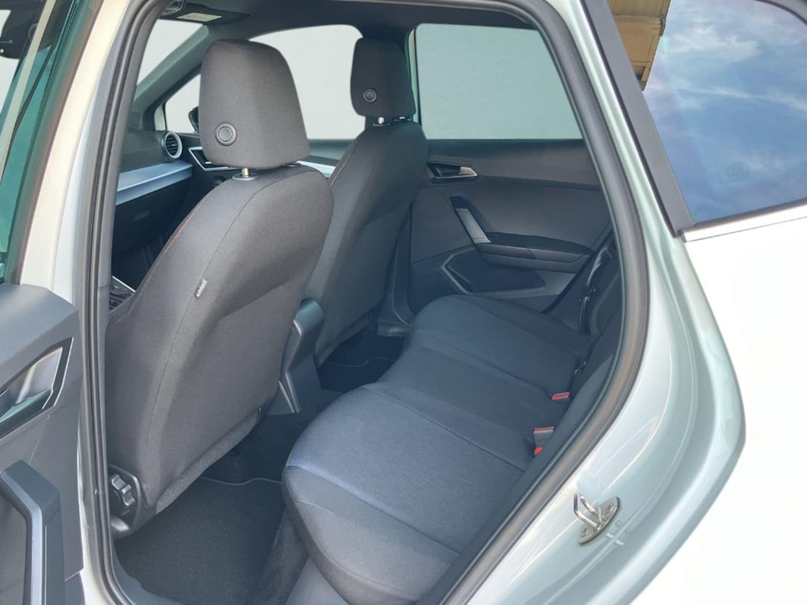SEAT Arona – Bild 11