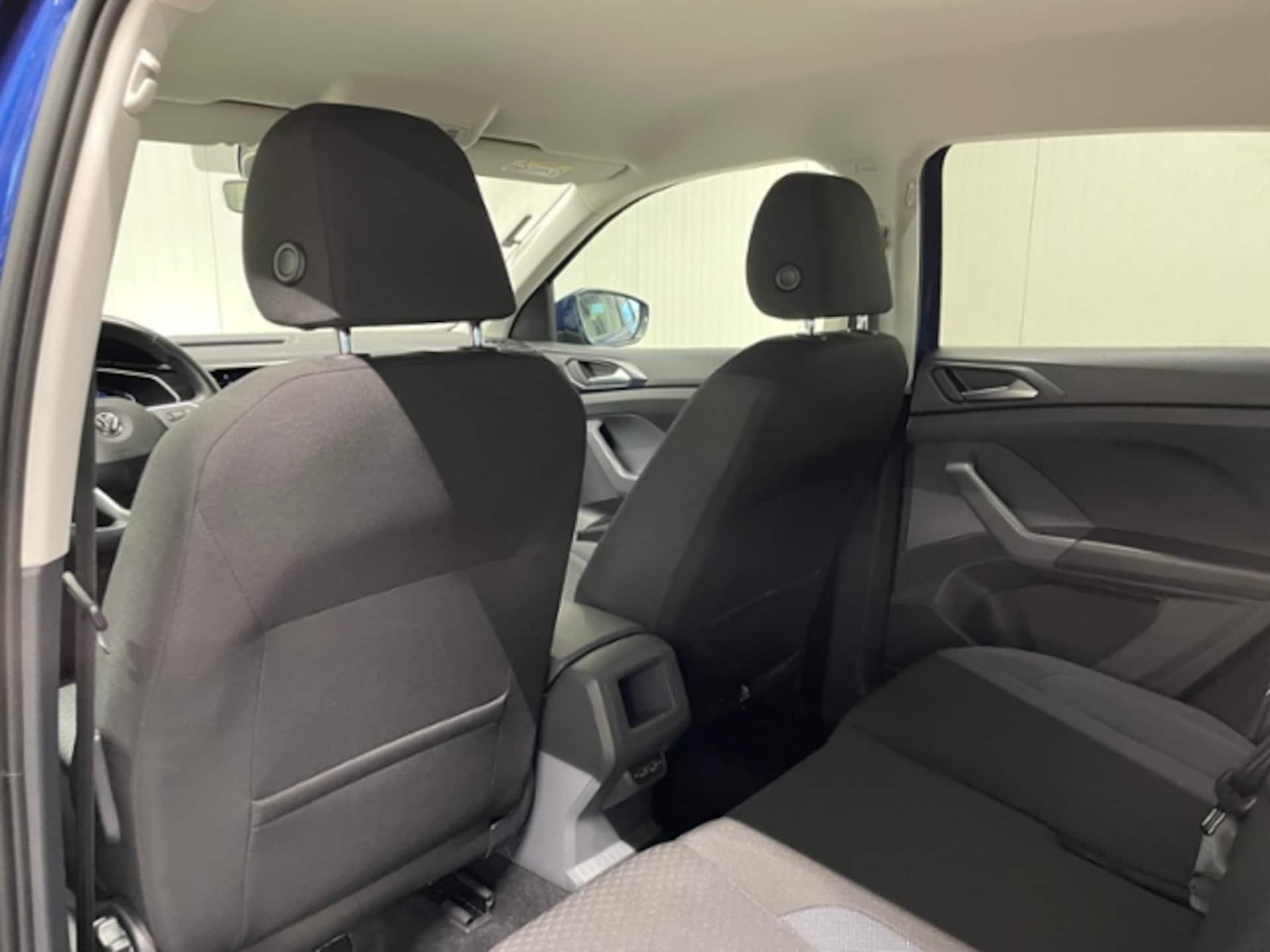 Volkswagen T-Cross United