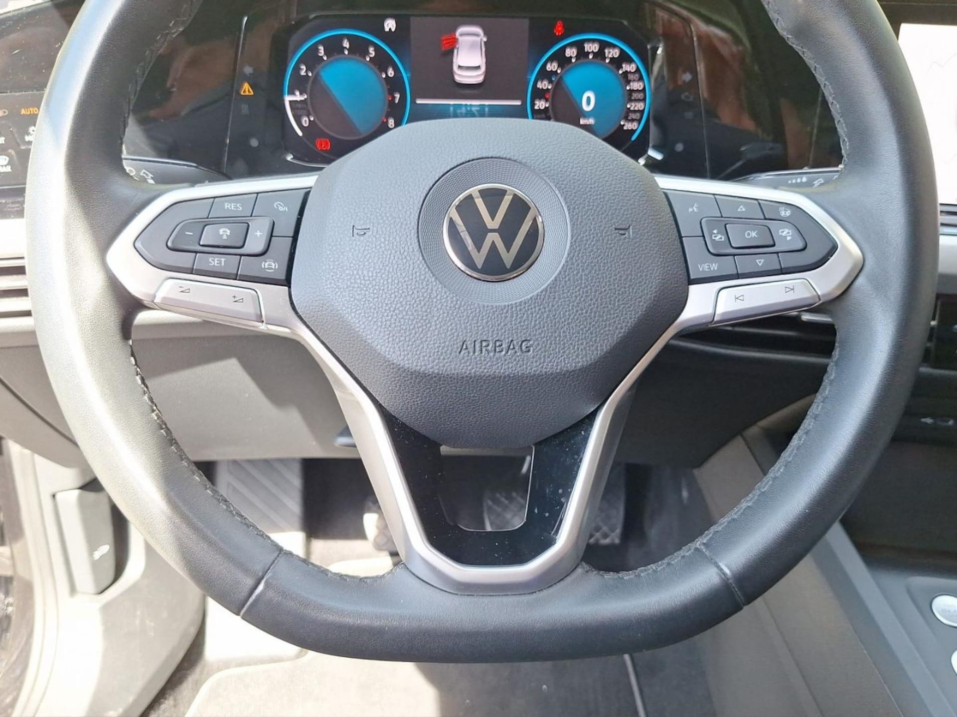 Volkswagen Golf Life