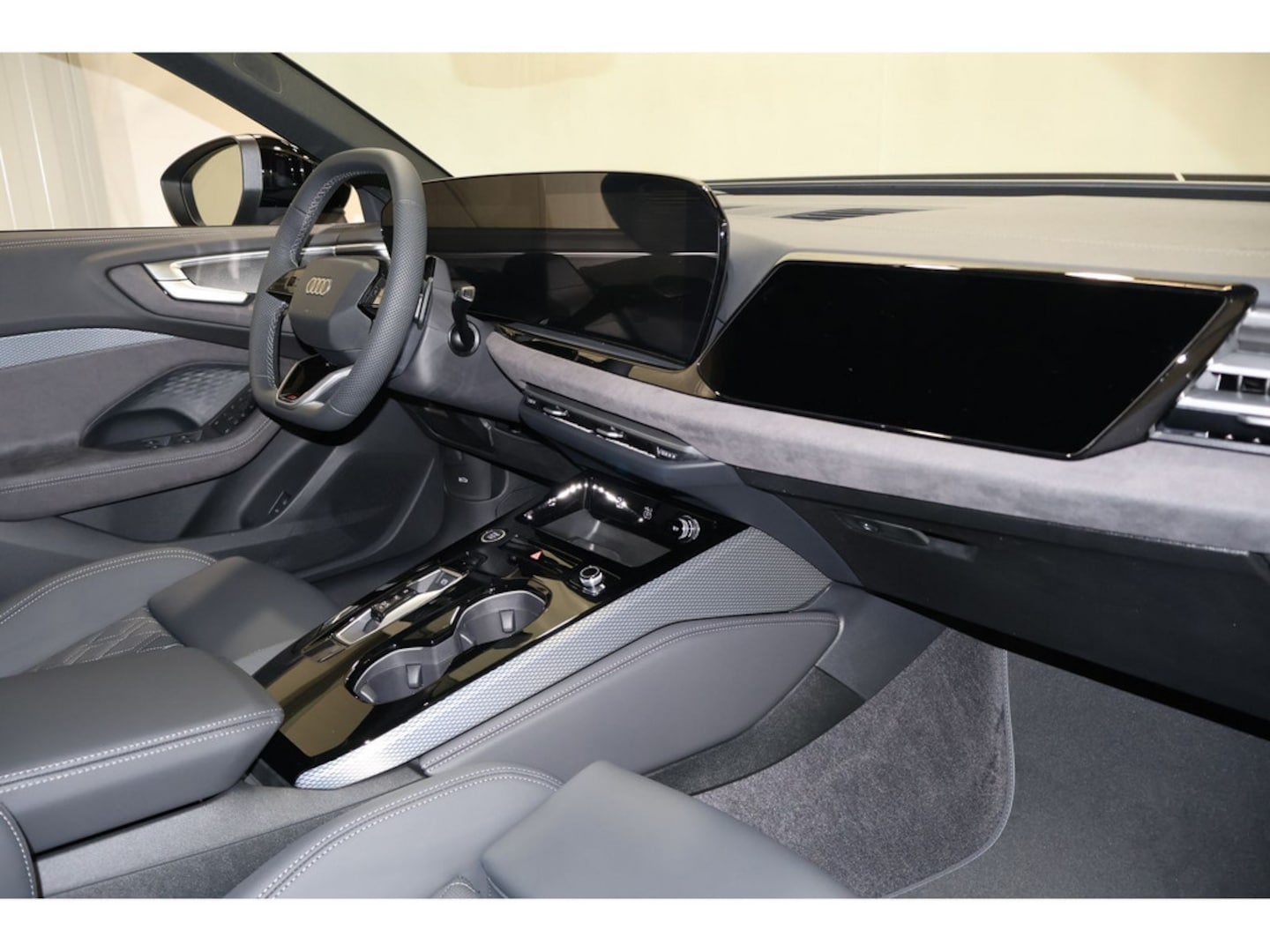 Bild über Audi A5 Avant TDI quattro 150 kW S tronic - für weitere Informationen kontaktieren Sie den Audi Partner