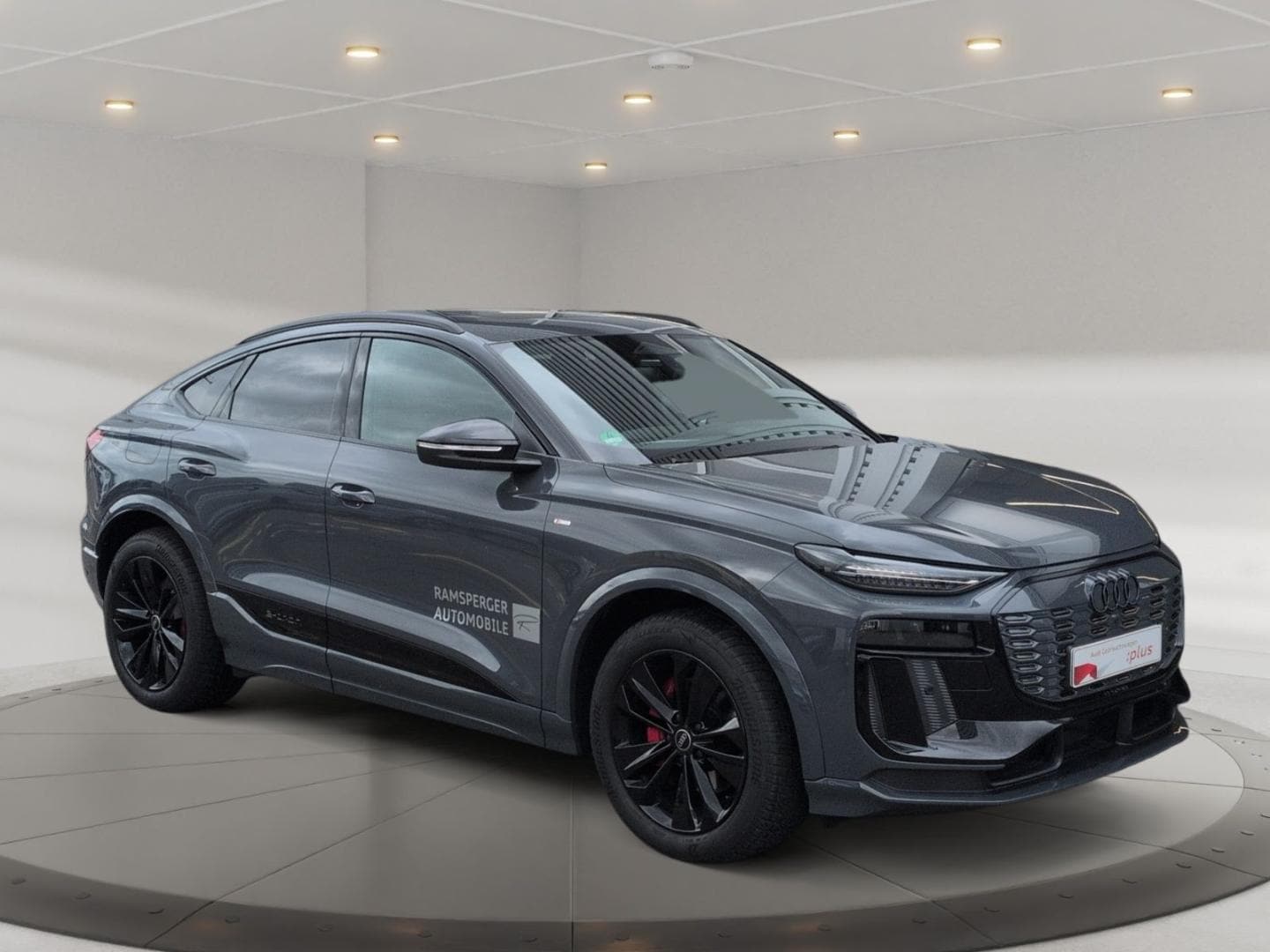 Bild über Audi Q6 Sportback e-tron e-tron quattro - für weitere Informationen kontaktieren Sie den Audi Partner