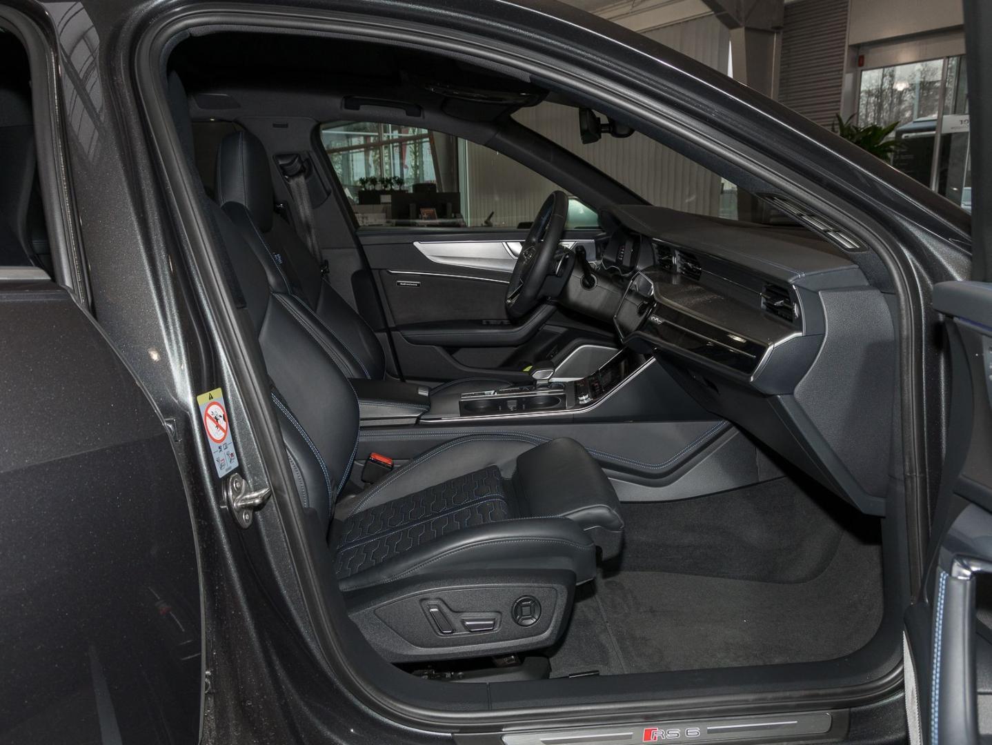 Image about Audi RS 6 Avant TFSI quattro tiptronic