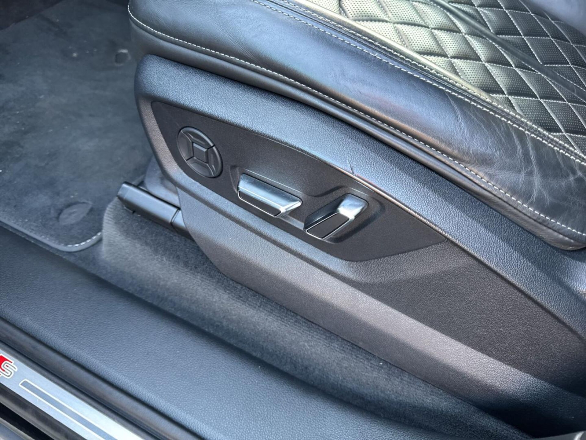 Audi SQ7 SUV