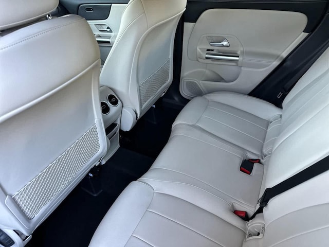 2022 Mercedes-Benz GLA 250