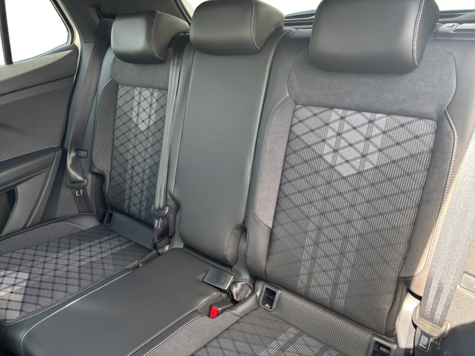 Volkswagen T-Cross – Bild 9