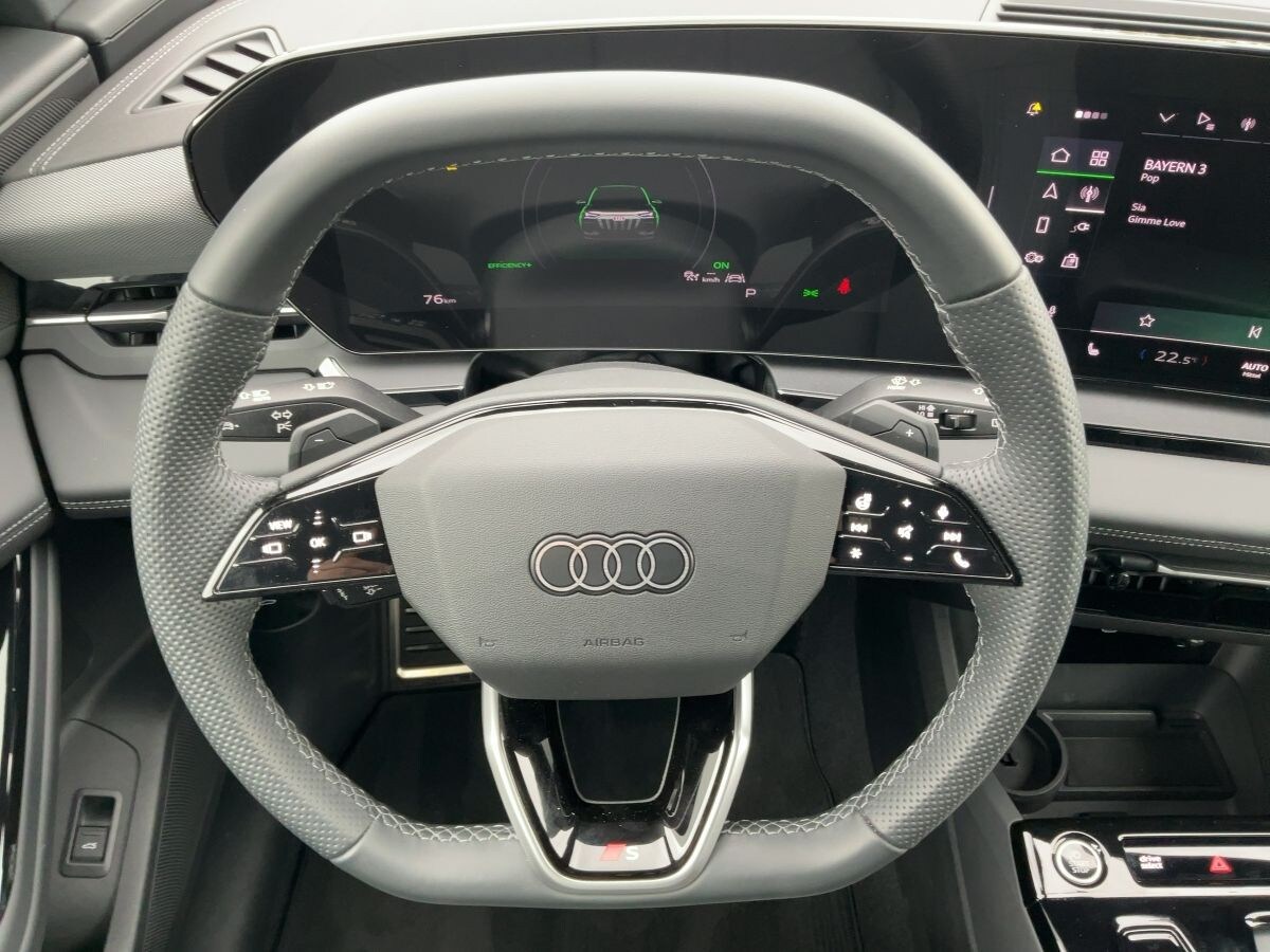 Image about Audi Q6 SUV e-tron e-tron quattro