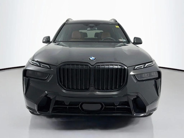 2023 BMW X7