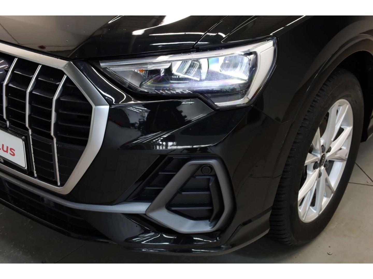 Bild über Audi Q3 TFSI quattro 140 kW S tronic - für weitere Informationen kontaktieren Sie den Audi Partner