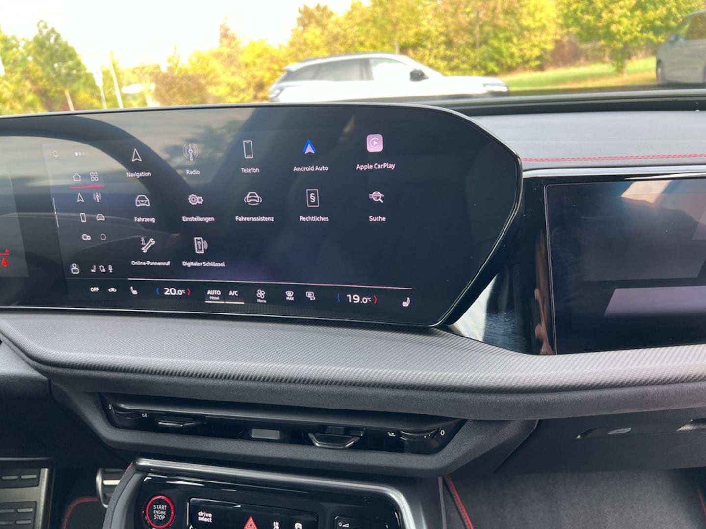 Bild über Audi Q5 SUV TFSI 150 kW S tronic - für weitere Informationen kontaktieren Sie den Audi Partner