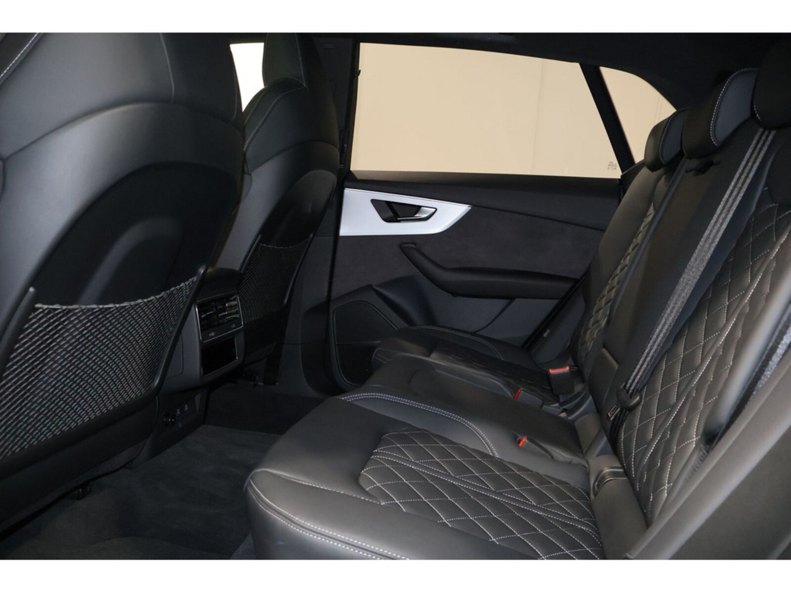 Audi Q8 – Bild 12