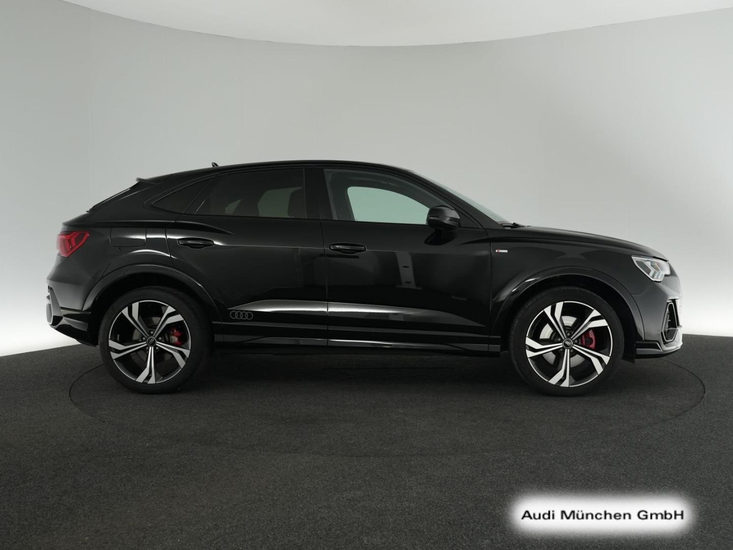 Bild über Audi Q3 Sportback S line 40 TFSI quattro S tronic - für weitere Informationen kontaktieren Sie den Audi Partner