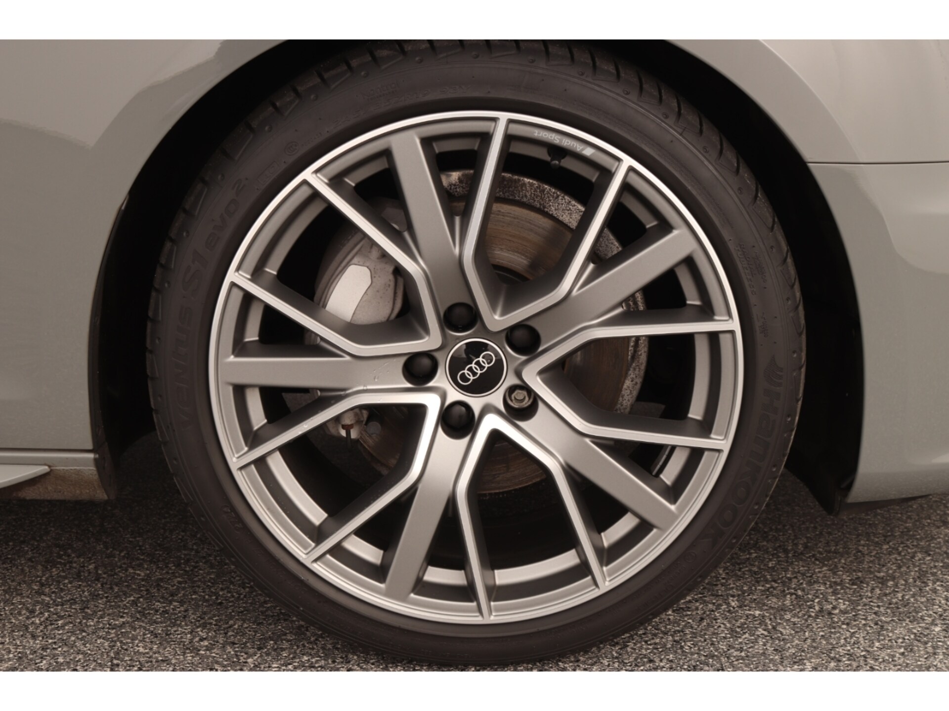Audi A4 Avant S line