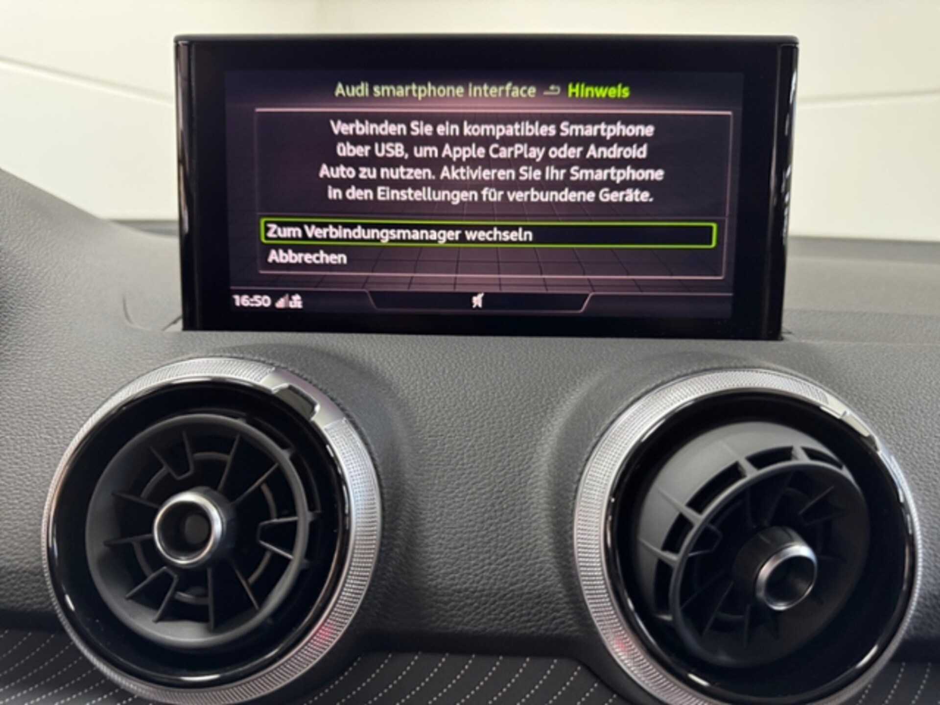 Audi Q2 S line