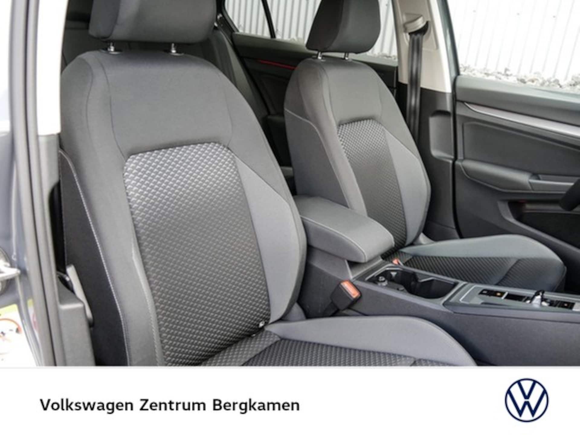 Volkswagen Golf Active