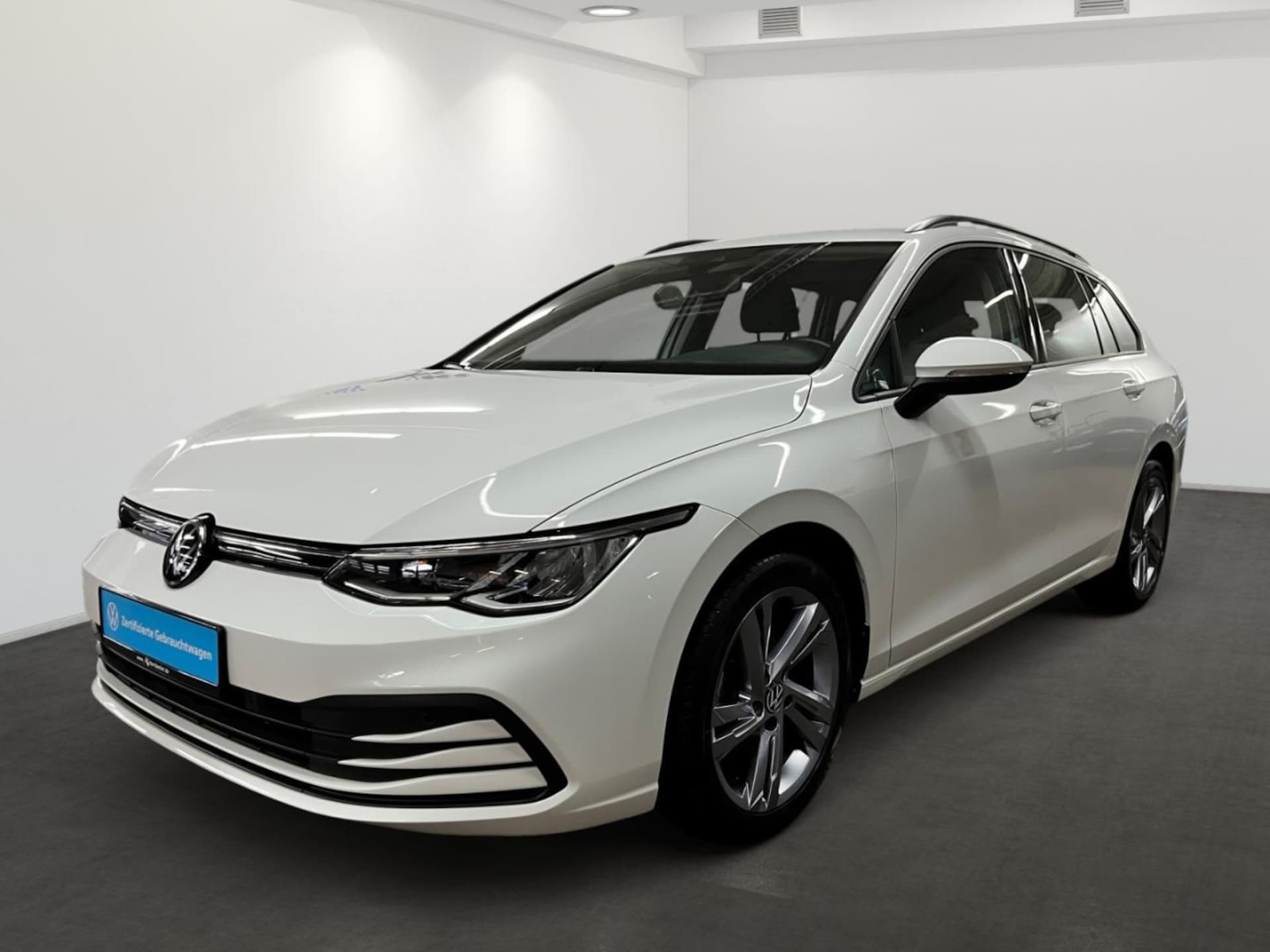 Volkswagen Golf Variant Life