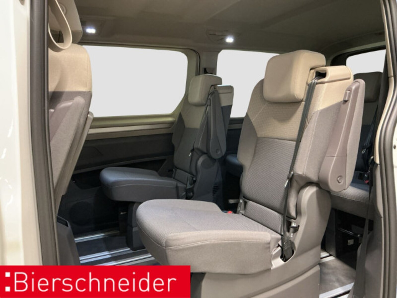 Volkswagen Multivan Langversion – Bild 13